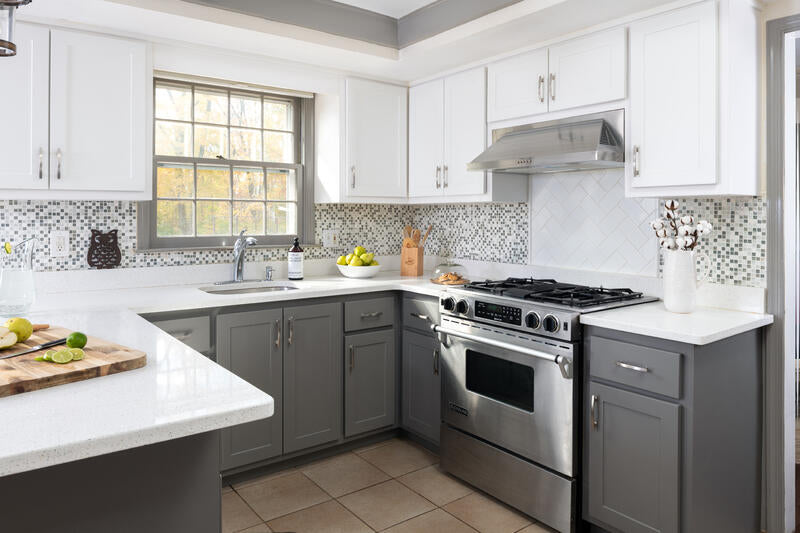 White Kitchen Cabinets and Countertops: A Style Guide